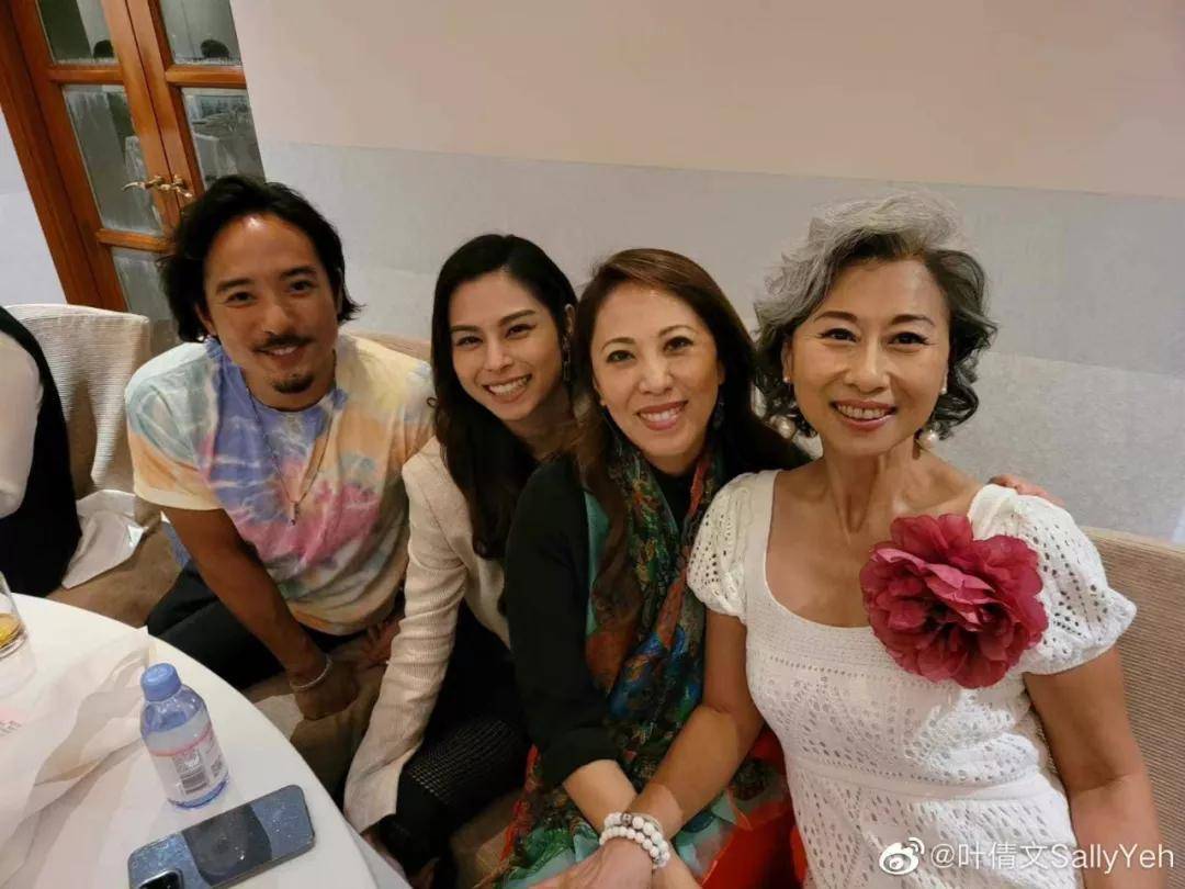 身材艾小羊：愿你皱纹明显，颜值出众