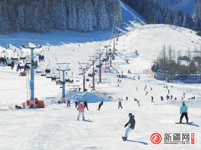 首府|【爱新疆 游首府】乌鲁木齐滑雪场新雪季首滑启动