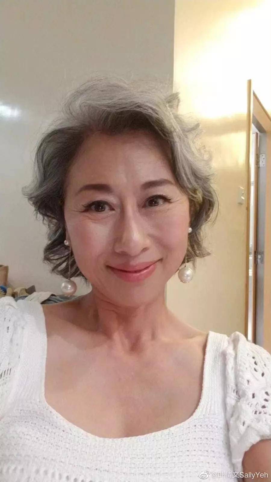 身材艾小羊：愿你皱纹明显，颜值出众