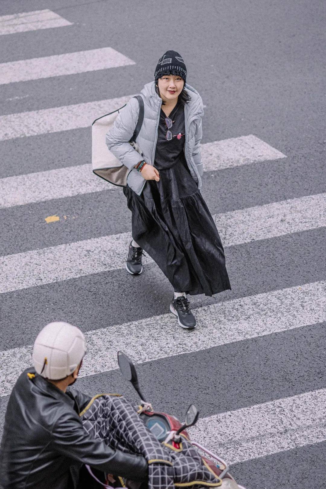 场合通勤、休闲、出行……我的8个秋冬运动鞋混搭