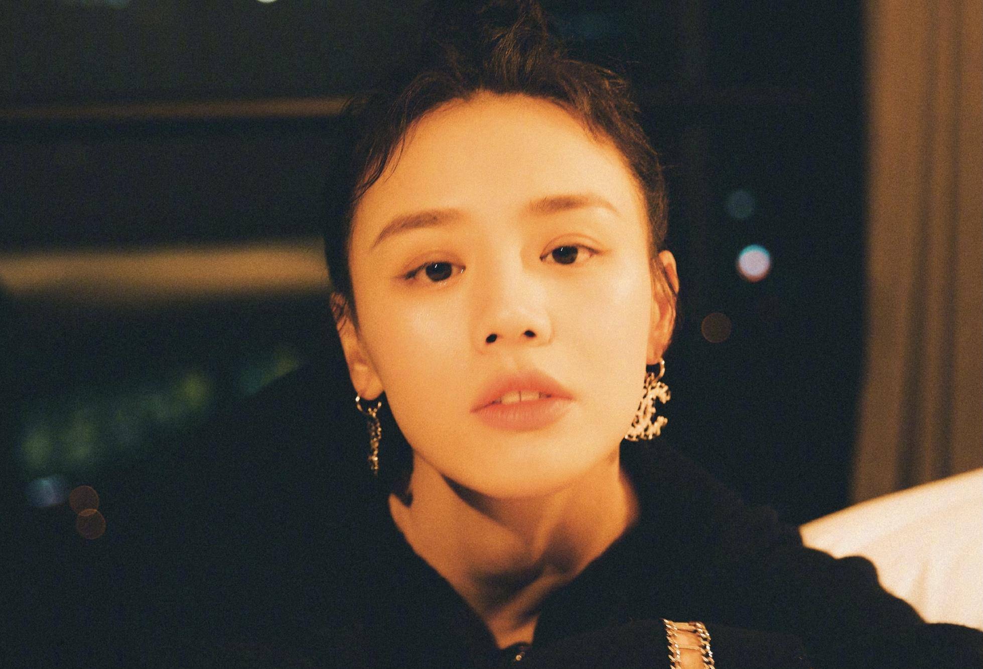 马思纯能够好起来,早日摆脱抑郁症的困扰,早点带给我们更多的优秀作品