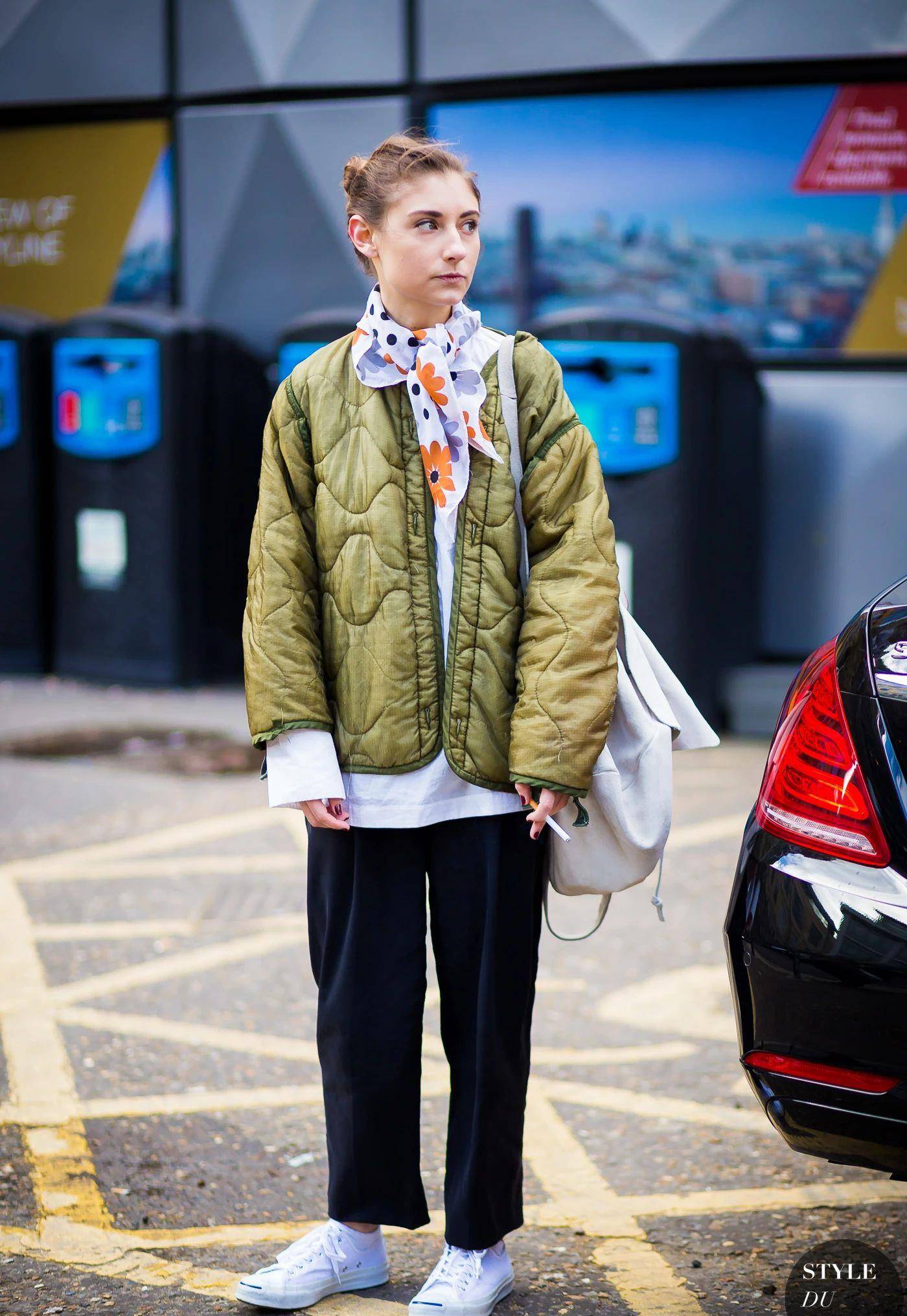 细节 刘雯、迪丽热巴、赵露思集体“带货”，绗缝棉服怎么穿才好看？