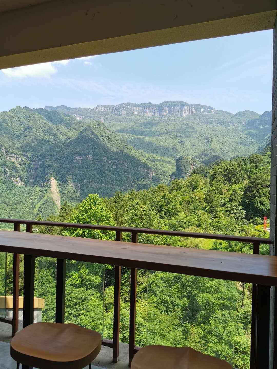 南川云岭别院避暑房值得买吗眼望金佛山一半仙境一半人间