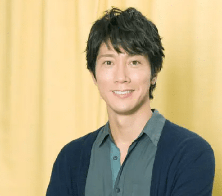 佐佐木藏社通过办公室发布了结婚消息,他写道,我