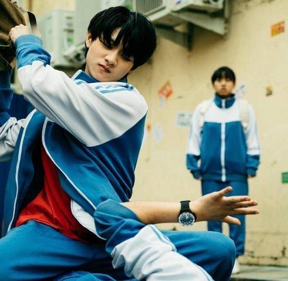 清醒|和师兄比演技压力大吗？朱志鑫清醒的回答令网友称赞，有前途