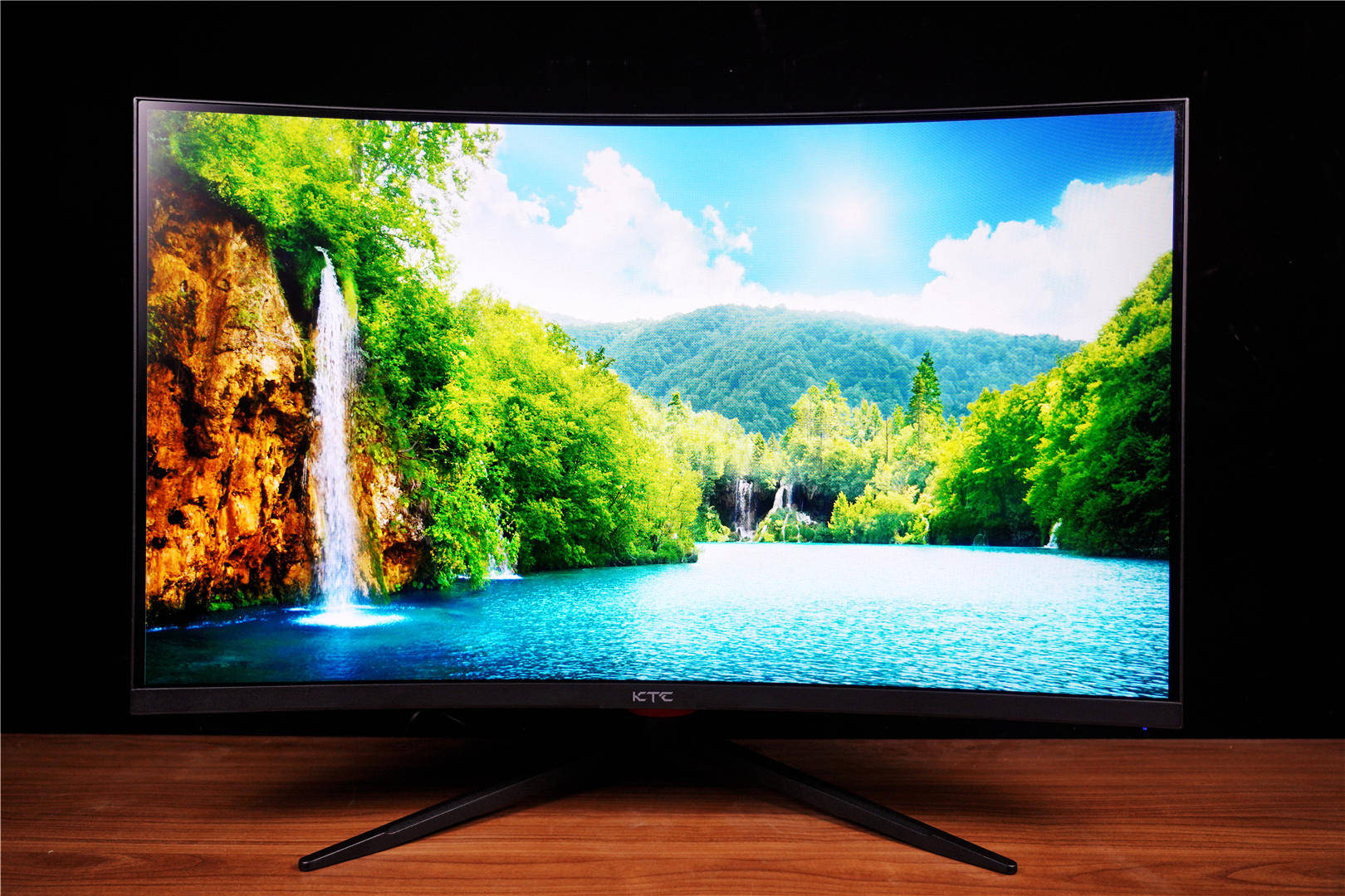 32寸曲面屏165hz高刷新率大屏就是炫ktc曲面电竞显示器分享