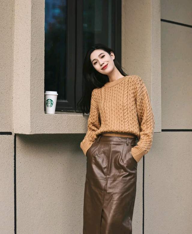 服装 不想成为别人眼中的“大妈”，穿对了很关键，可以试试裙装穿搭