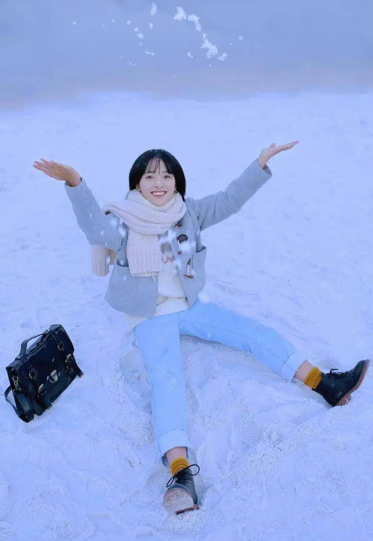 雪地FUNFUN而谈｜女明星初雪拍照秘籍，我全都有