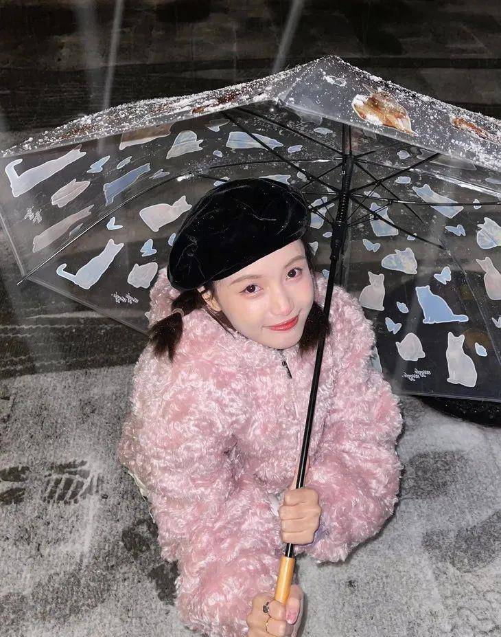 雪地FUNFUN而谈｜女明星初雪拍照秘籍，我全都有