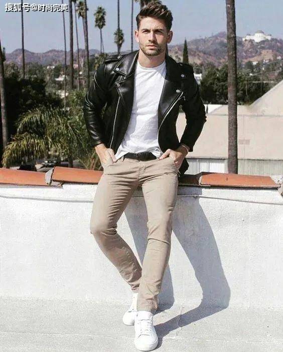 黑色 王俊凯穿上皮夹克,造型也很显男人味!看来男士不能错过这件皮衣