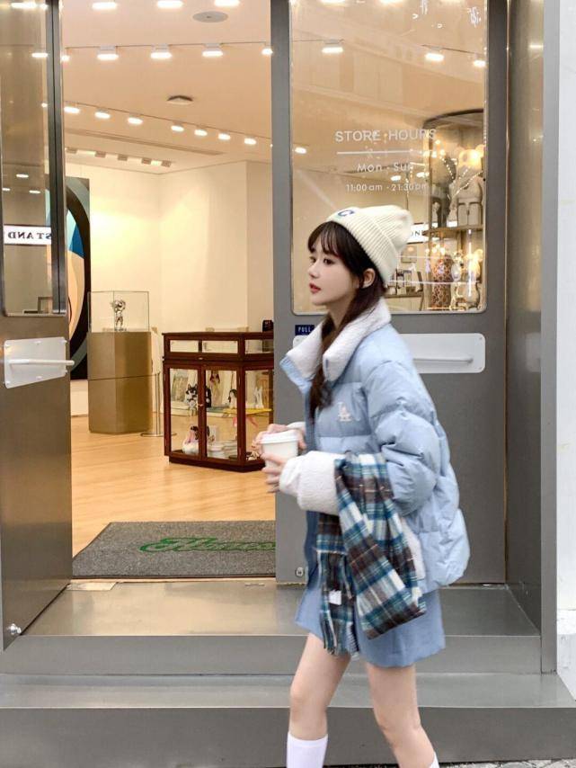 整体 降温没“羽绒服”真不行，少女们都爱这4个款，青春洋溢又保暖