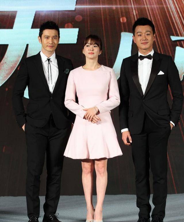 女生 宋慧乔高级感不仅是气质，“穿搭”更重要，难怪她优雅又显嫩