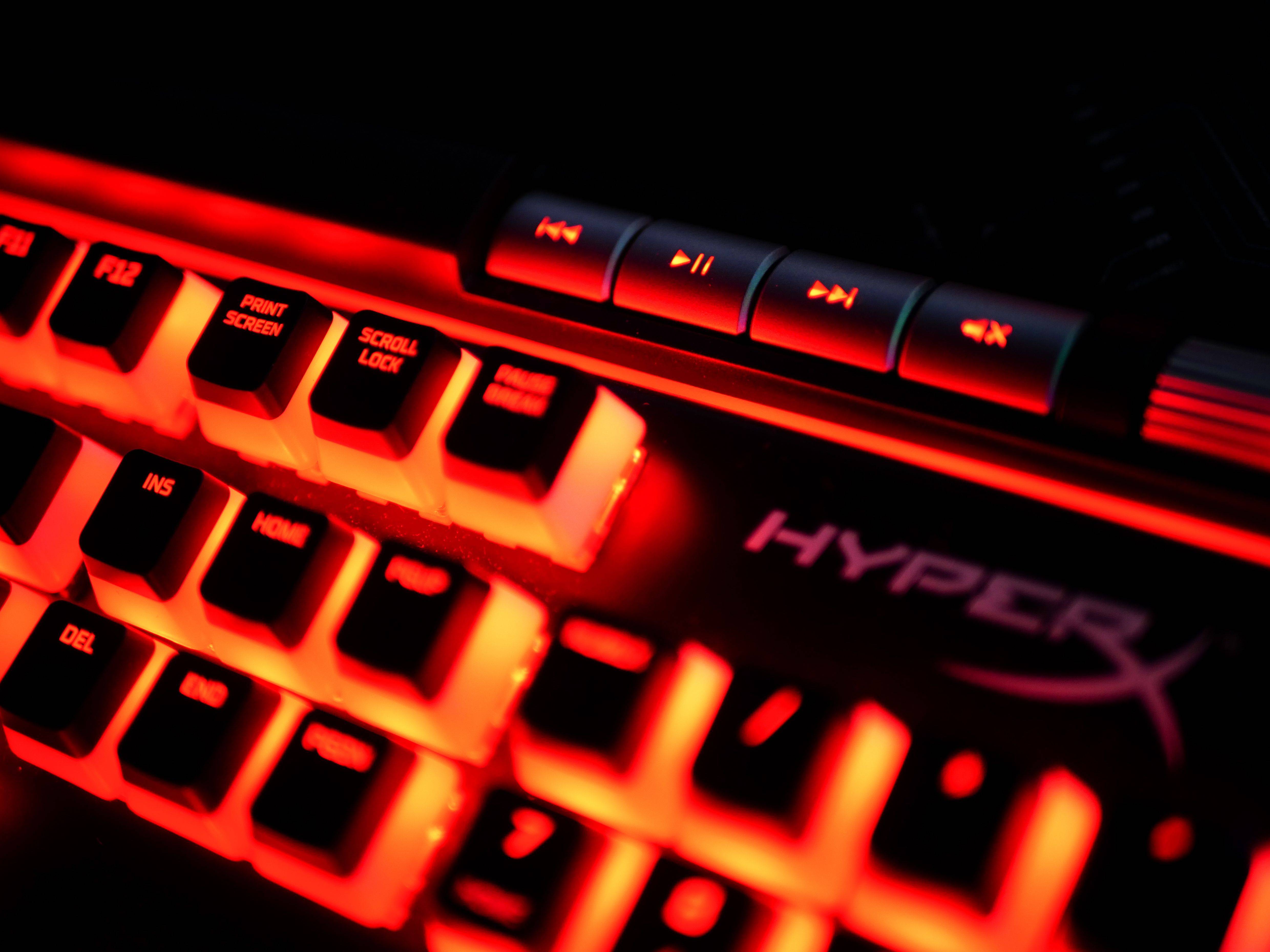 rgb键盘的究极进化,hyperx 阿洛伊精英2使用体验