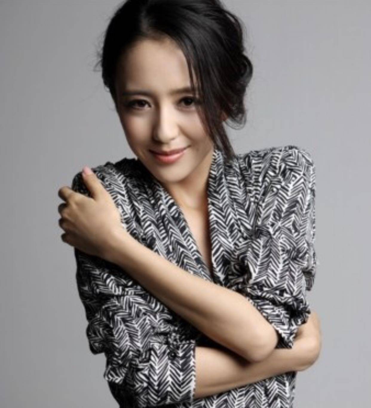 什么一脸苦相的佟丽娅，是从什么时候逆袭变美的？