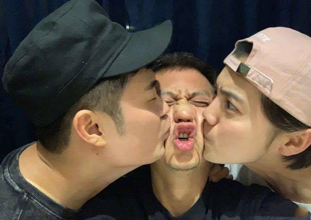 邓超|灾难打不垮的孝子邓超，为了帮父亲和大姐治病疯狂接戏赚钱