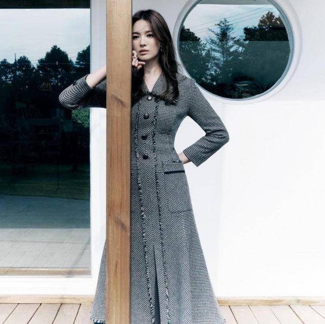 灯芯绒 宋慧乔准备的这三款过冬单品，可以复制到生活中，不论高矮都能穿