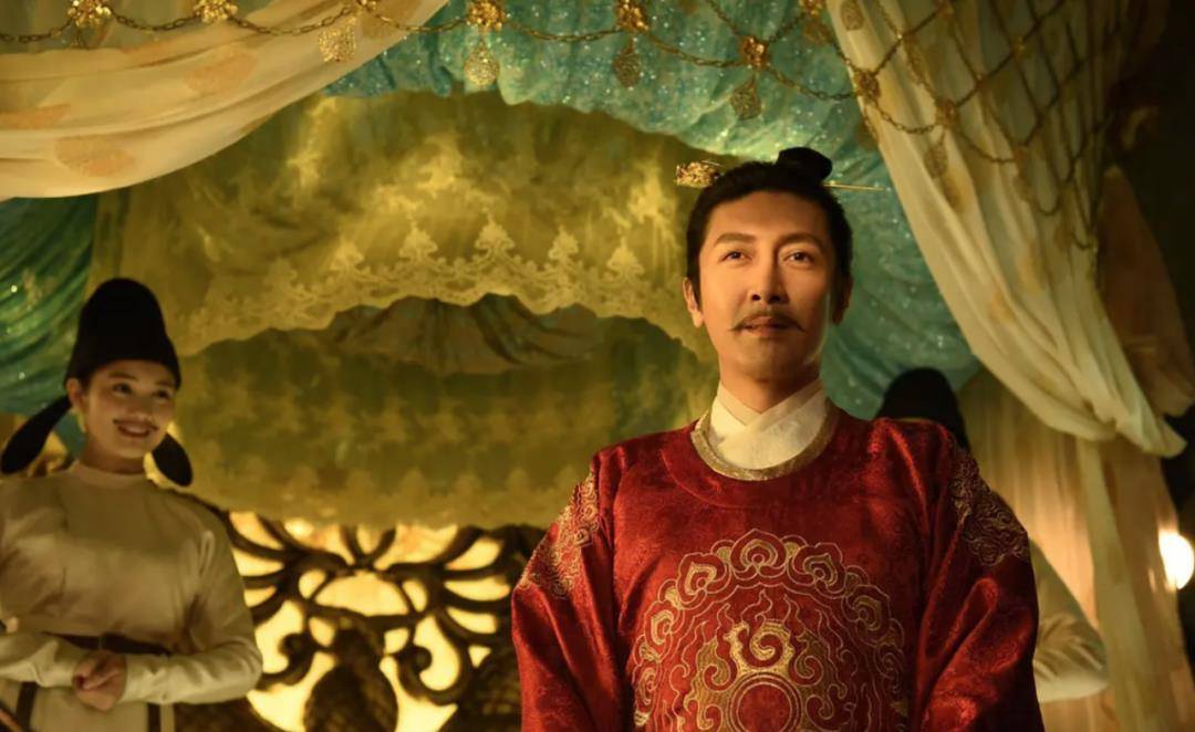 嬴政|40岁张鲁一演13岁嬴政被吐槽，实力派“装嫩”也翻车？