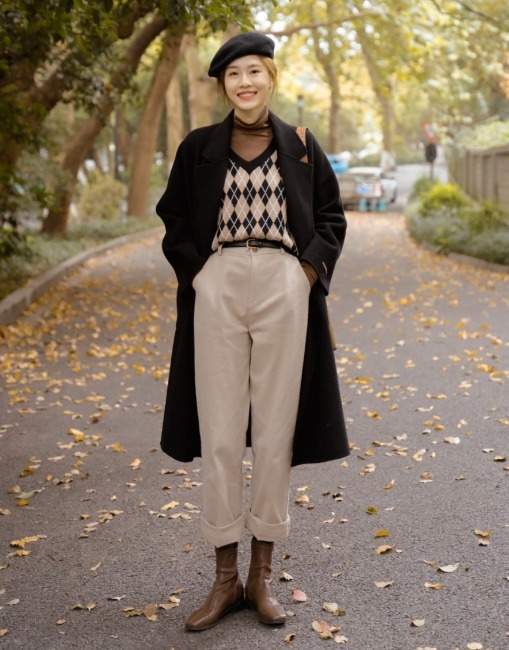 配饰 “黑色大衣”烂大街？冬天学会这4套穿搭就够了，让你保暖又洋气