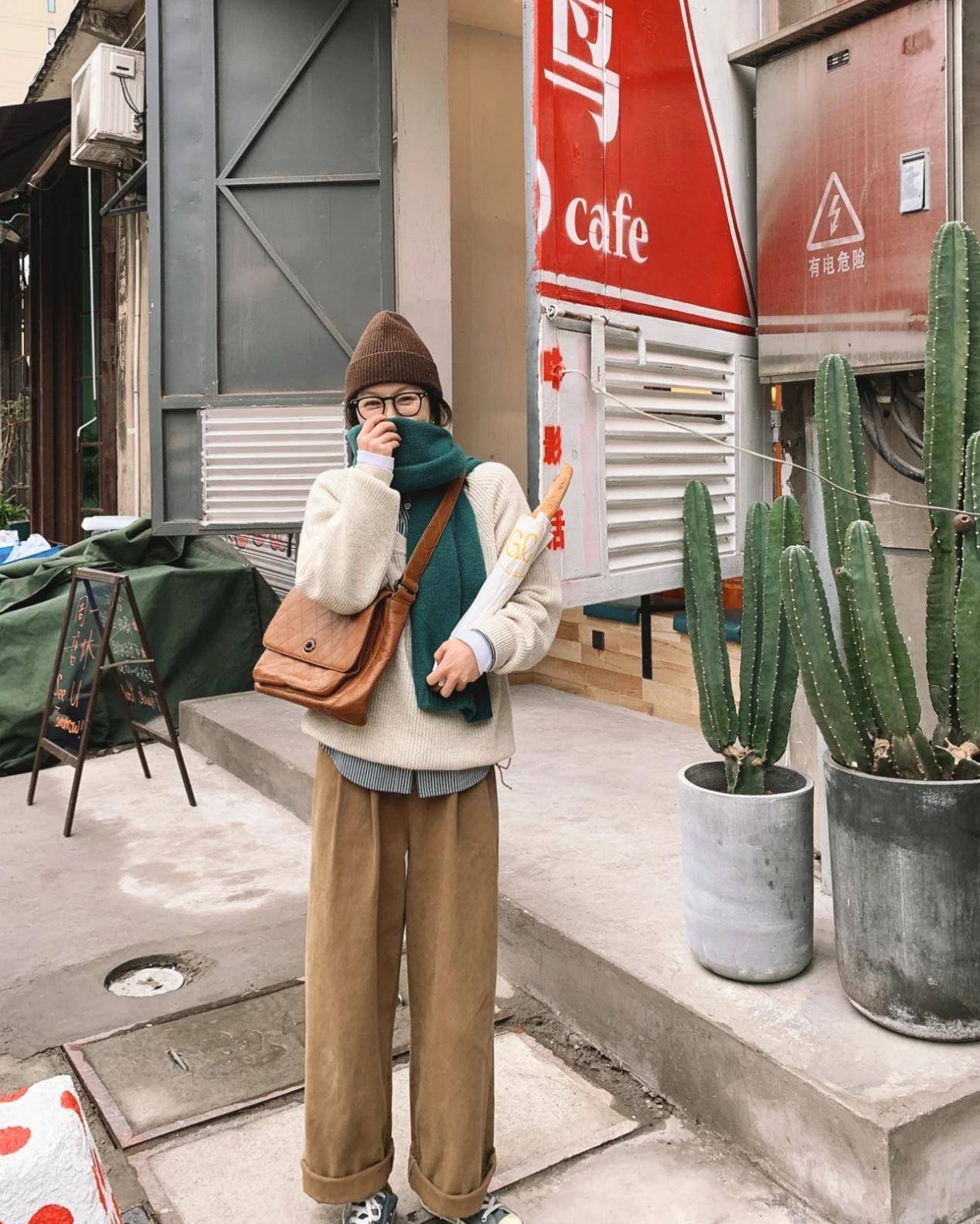 鹅蛋脸 戴帽子的季节到了，看脸型戴帽子，选对了堪比“整容”