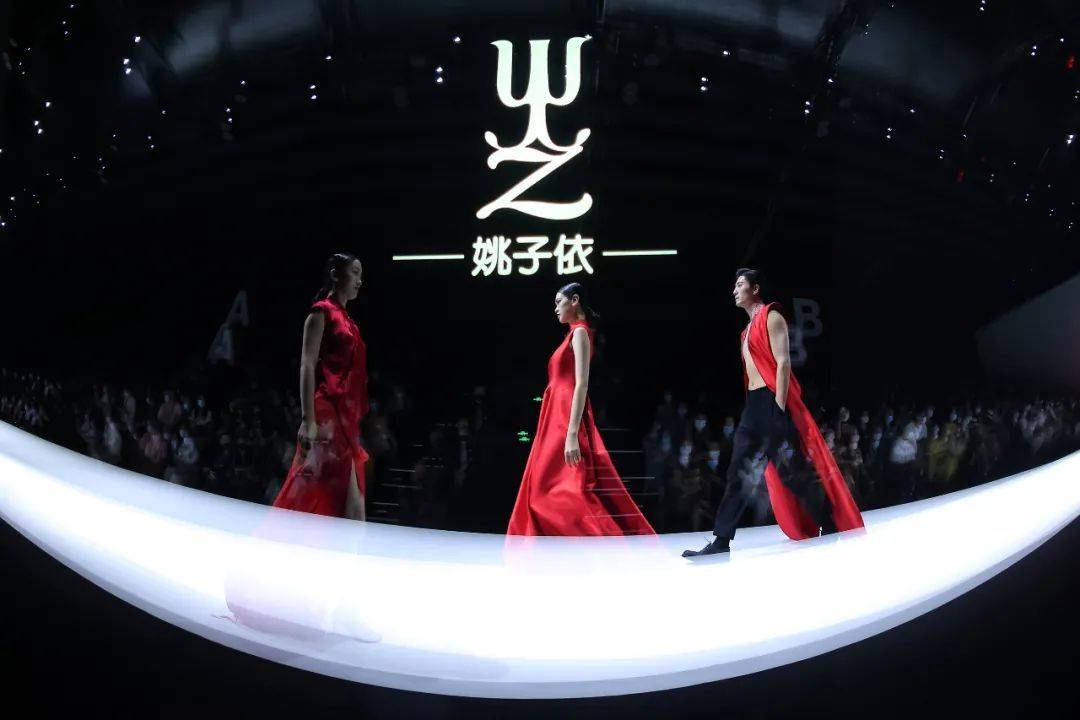 文化 姚子依的时尚美学：非遗设计大秀（深圳时装周）