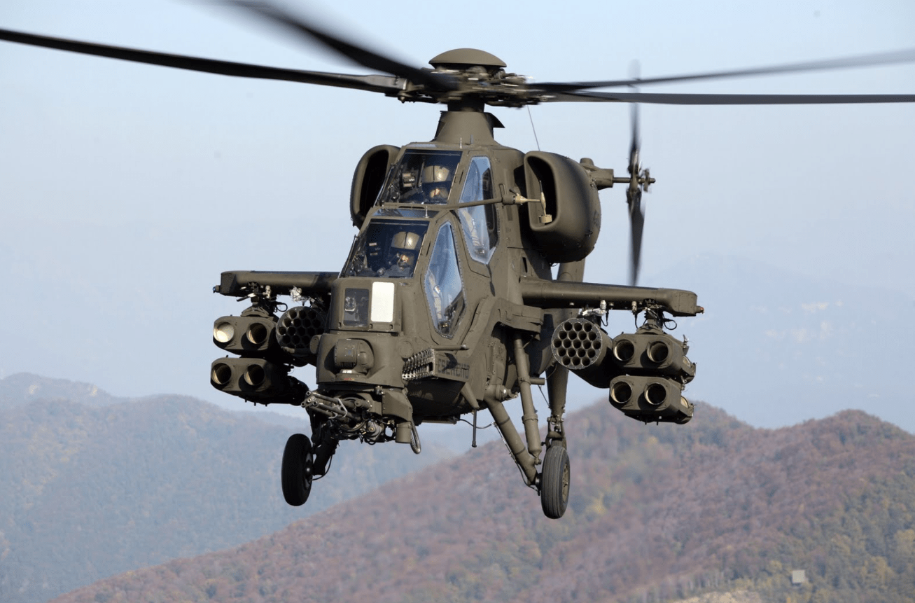 原创亚平宁半岛上的杀手意大利a129武装直升机绰号猫鼬