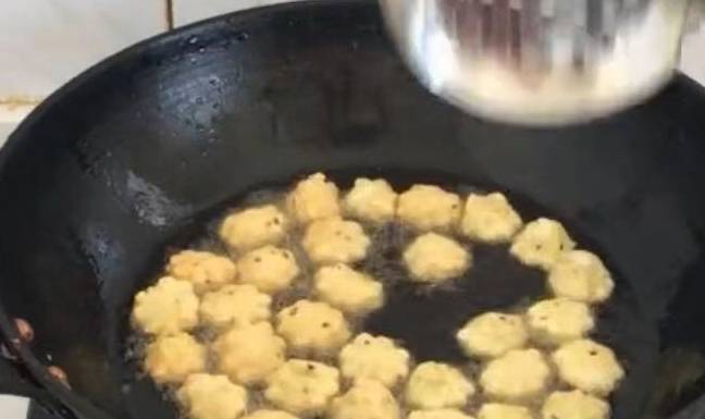 做法|面粉别只会蒸馒头了，换种做法，孩子超爱吃，我三天两头做一次