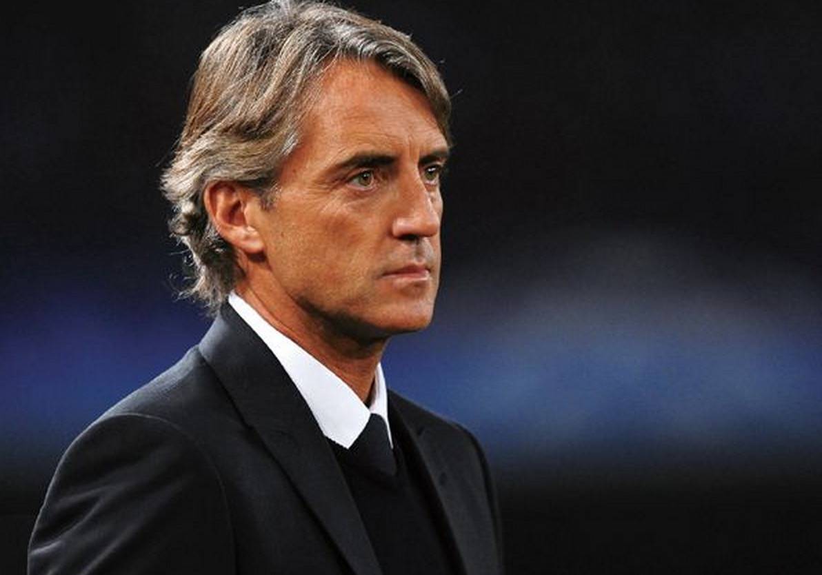 意大利无缘直接晋级,三人将曼奇尼拉下神坛,附加赛群魔乱舞