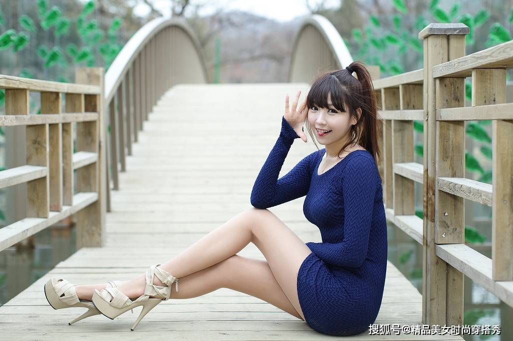 唯美 针织连衣裙，赋予女生更多的优雅气质，穿出风姿绰约的唯美姿态