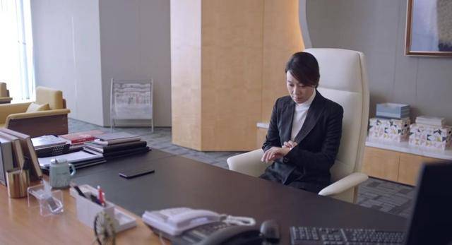 因为|《突围》剧情讲到一半,才知道靳东的演技这么好,不愧是国家一级演员