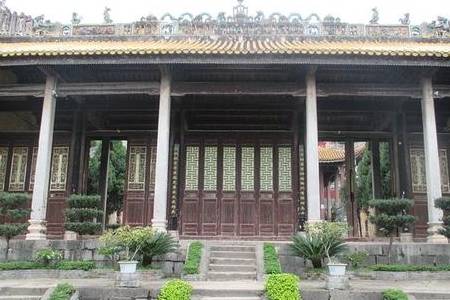 整体格局完整，规模宏大，建筑艺术精湛，云南宾川州城文庙武庙