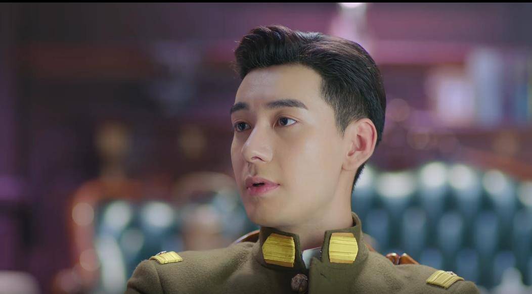 都拍|一见倾心：谭玹霖跪地求婚！与婉卿甜蜜约定：以后每年都拍全家福