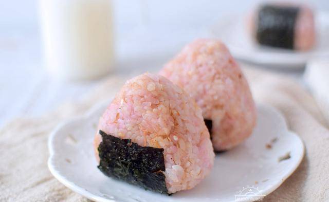 加入适量|这饭团颜值爆表，猜猜用什么做的？其实食材很普通，家家都有