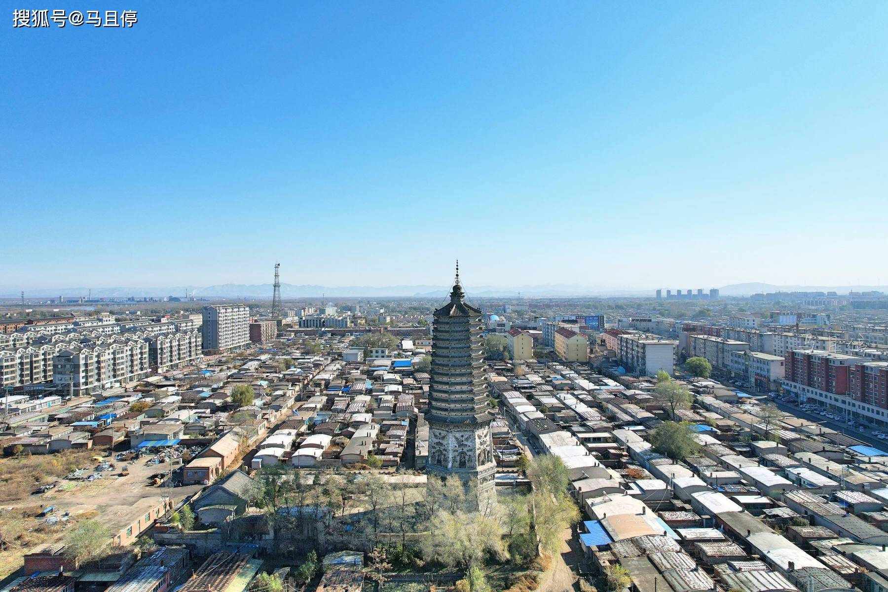 小县有座千年古塔,比浙江雷峰塔更古朴,和辽代太皇太妃有关系_义县