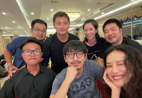 身材 舒淇这身高定真没浪费，红唇美妆气色好，鎏金黑丝看秀太有记忆点