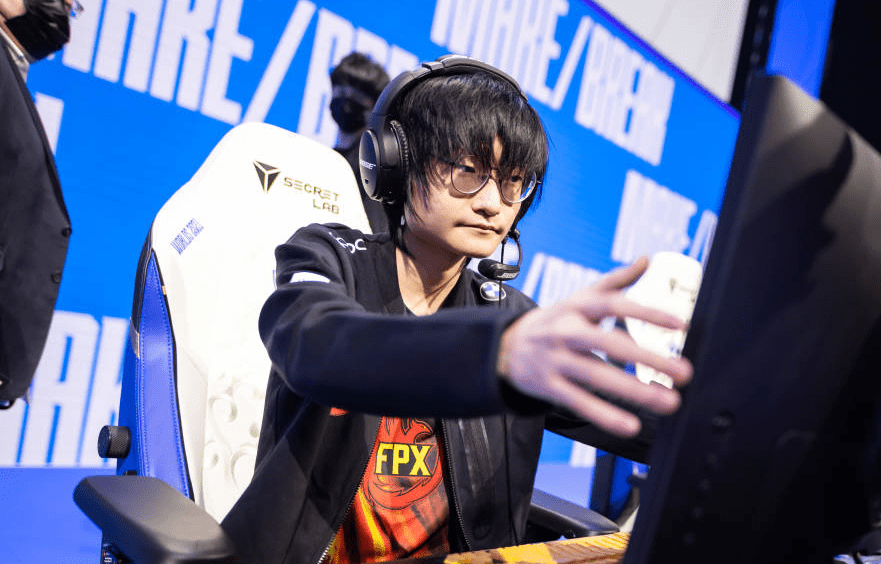 原创天黑了fpx官宣小天正式离队或成为下一个宁王