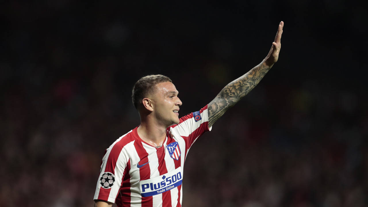 据意大利记者斯基拉透露,特里皮尔仍然是曼联右后卫位