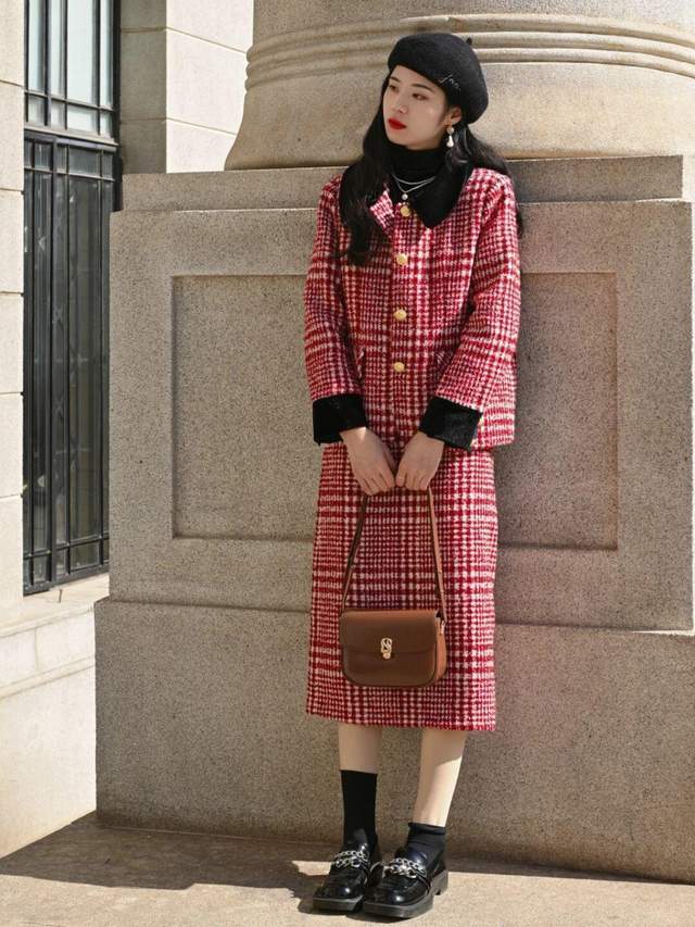 整体 如果你是精致女人,就不能错过“小香风套装”,照着穿就有好气质