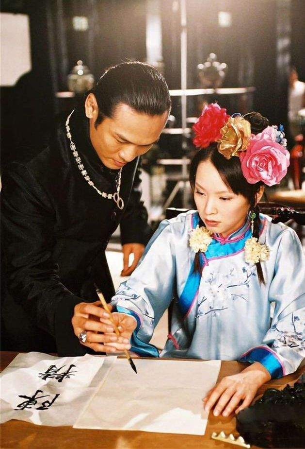 芙蓉|国剧女主类型多样,正面形象最是惹人爱,可阿精却是独一份的反派