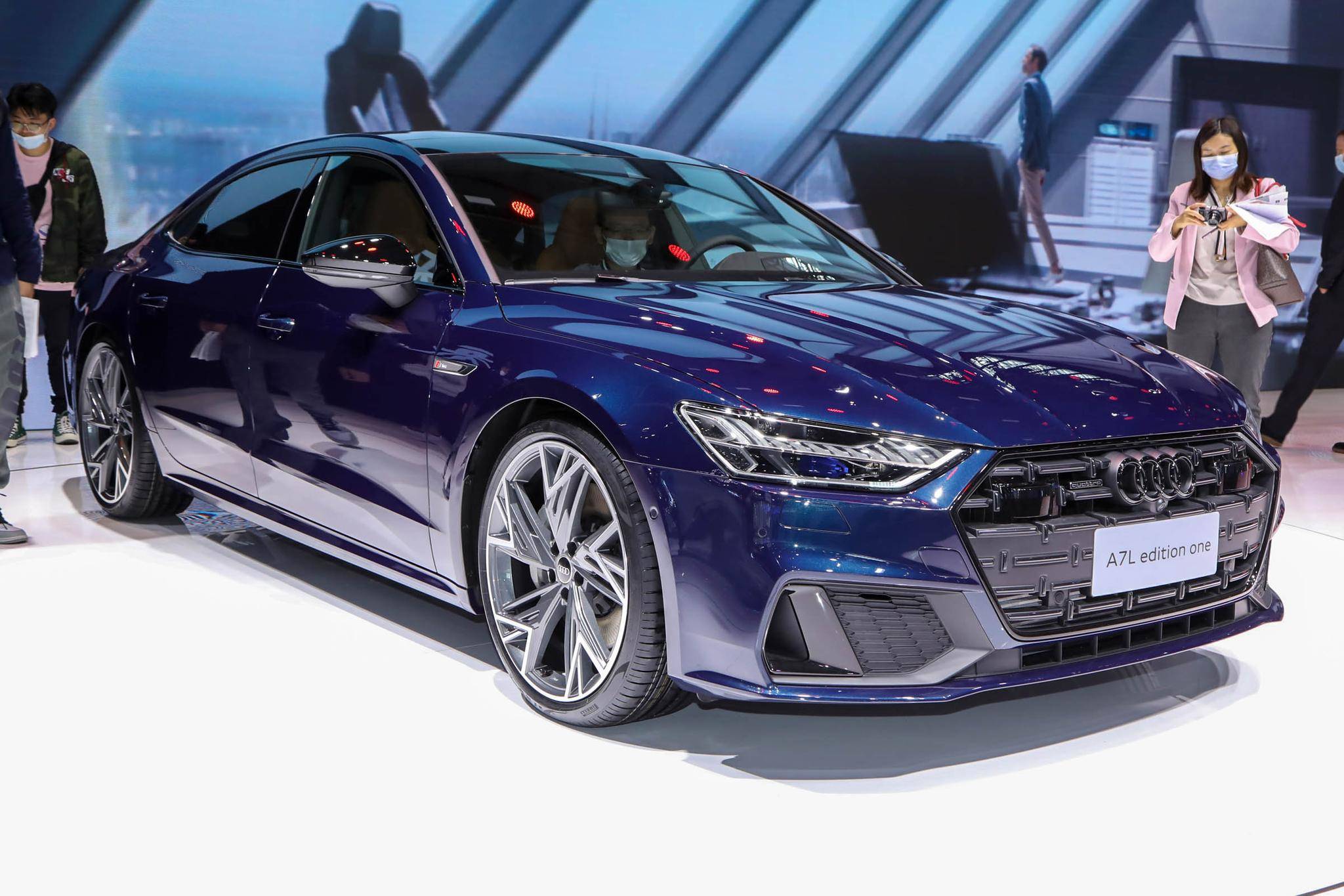 价格更亲民20t版奥迪a7l将于明年1月预售情人节交车