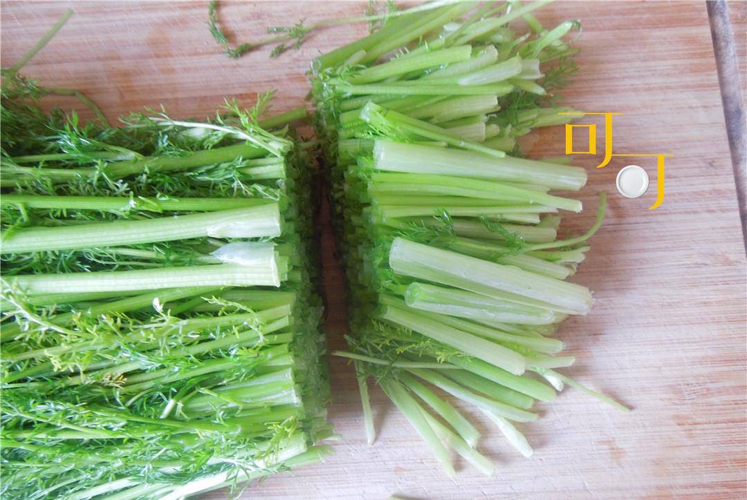面包|茴香不只能做饺子，做馄饨也很好吃，当早餐清香好吃不油腻