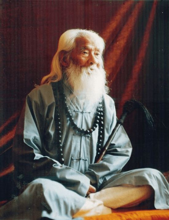 寿星吴云青明明102岁，为何谎称147岁？老道一语道破，因为忌讳_搜狐网