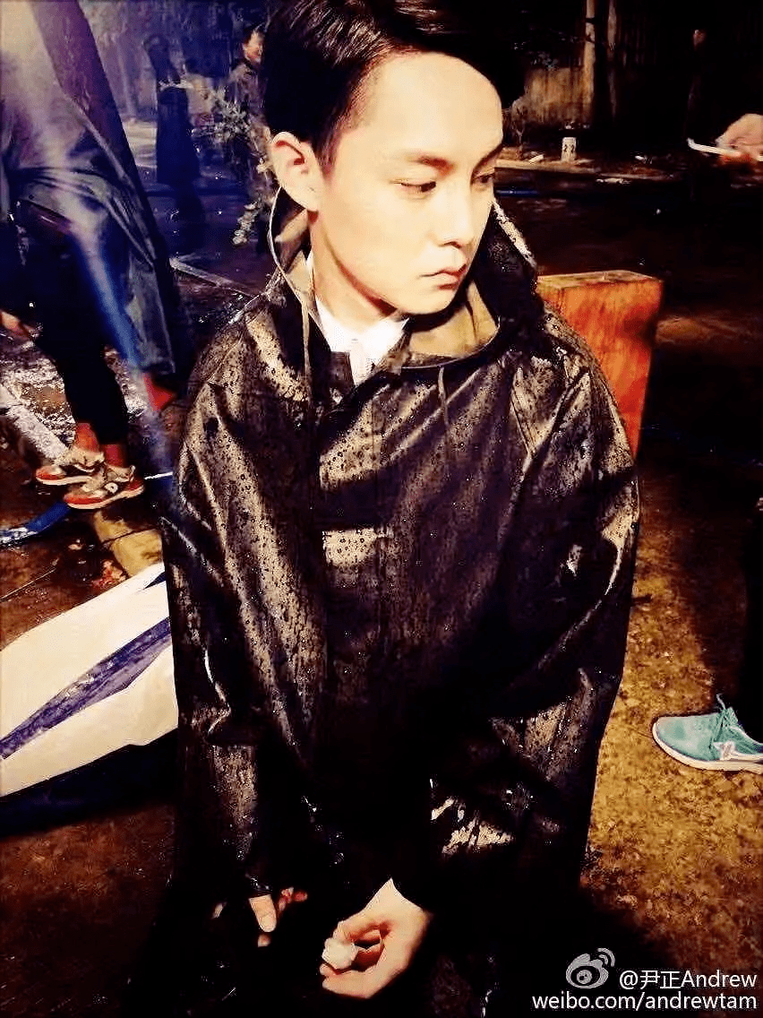 头像|出道9年没火过，34岁没代表作，但我愿称他为真正的“演员”