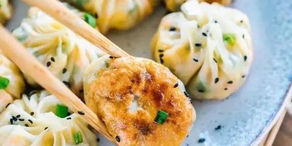 汤汁|你的早餐吃的什么,生煎包,蒸包,灌汤包都有什么特色?