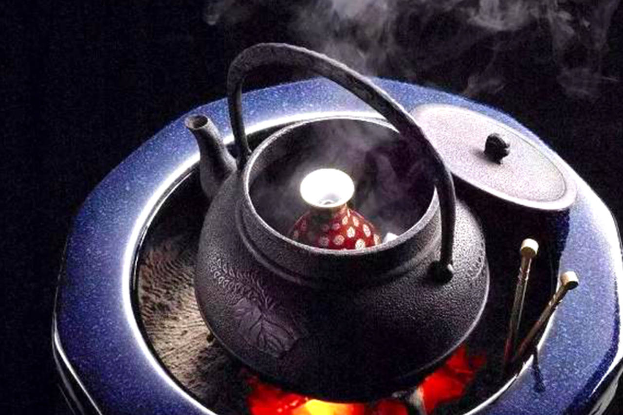 为何啤酒常冰着喝白酒只能热着饮原来区别很大乱喝伤身