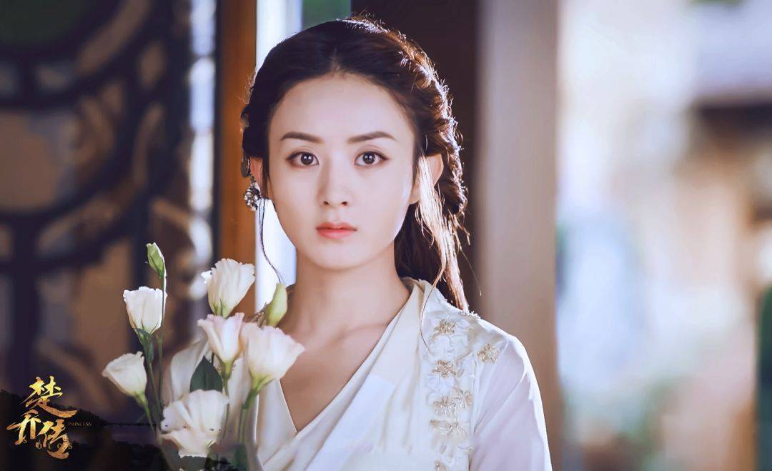 调整女明星发际线变美史：从生硬的美到自然的美，她们都做对了什么？