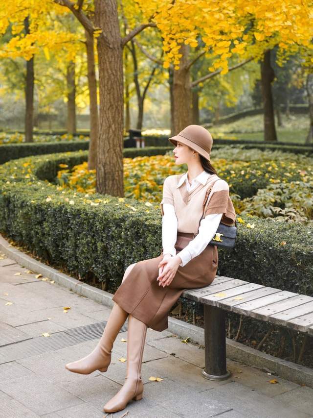 配饰 冬季最美的打开方式,“大衣+毛衣”才是王炸cp,保暖又洋气