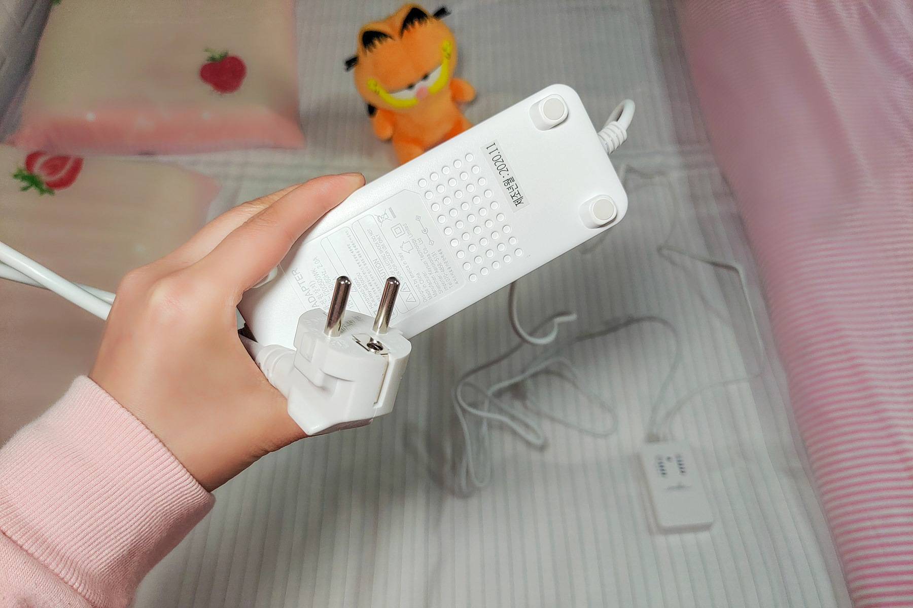 躺在高端的电热毯上是什么感受？意大利enelca石墨烯电暖毯体验