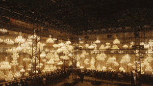 Vuitton 路易威登运1200盏华灯来上海办舞会,章子怡刘嘉玲舒淇全来了!