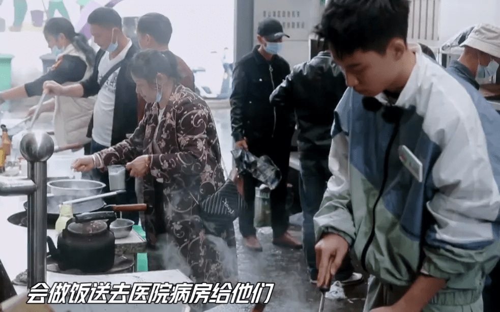 调整|《天天向上》收视回暖，王一博大张伟退出后不跌反增，开局即破1