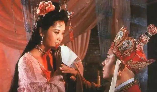 次数|这部电视剧30多年了经久不衰,重播的次数高达3000多次。